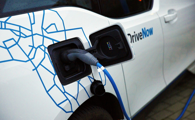 Gewessler muss umweltfreundliche Optionen zu E-Autos prüfen! - FPÖ-Wirtschaftssprecher Angerer: "Es kann nicht sein, dass grüne Ministerin ausschließlich Elektromobilität fördern will."
