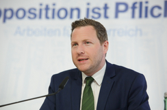 FPÖ-Generalsekretär Schnedlitz: "Covid-Ansteckungs-Aussagen über "Freiheitstour" machen Kärntner Landesrätin des Amtsmissbrauchs verdächtig."