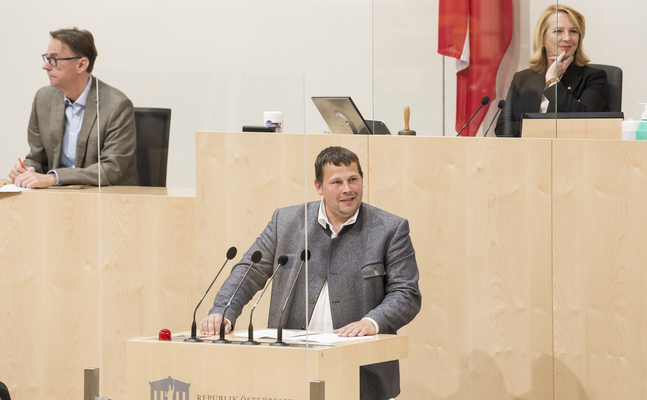 FPÖ-Agrarsprecher  Schmiedlechner fordert ersatzlose Streichung des fiktiven Ausgedinges für Landwirte.