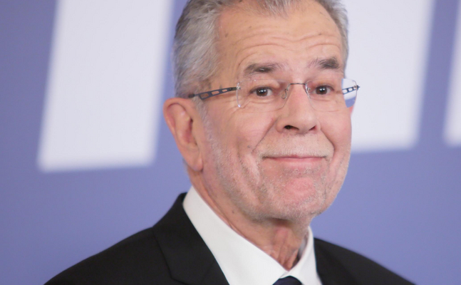 Bundespräsident Van der Bellen bleibt Lebensverlängerer der gescheiterten Bundesregierung.
