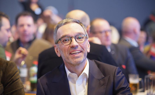 FPÖ-Bundesparteiobmann Herbert Kickl bevorzugt den direkten Kontakt zum Bürger, statt sich ständig in TV-Studios in Diskussionen zu verstricken.