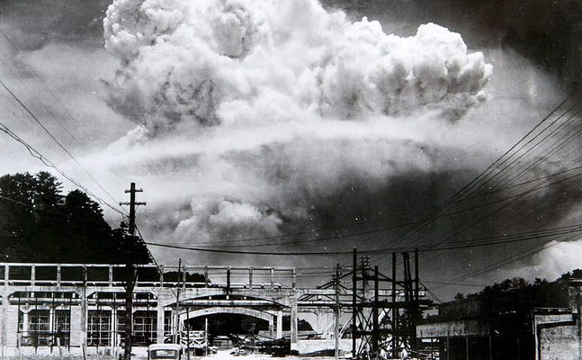 Freiheitliche gedenken der Opfer der US-Atombombenabwürfe über Hiroshima und Nagasaki