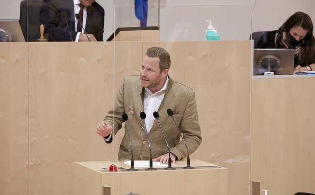 Regierung soll Murkserei rund um "grünen Pass" sofort stoppen - FPÖ-Generalsekretär Schnedlitz: "Dachverband und ELGA gegen Sammlung hochsensibler Patientendaten." 