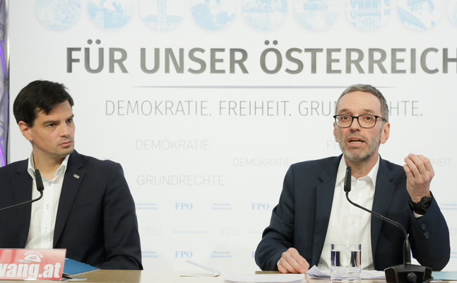 FPÖ-Sicherheitssprecher Hannes Amesbauer (l.) und -Bundesparteiobmann Herbert Kickl.