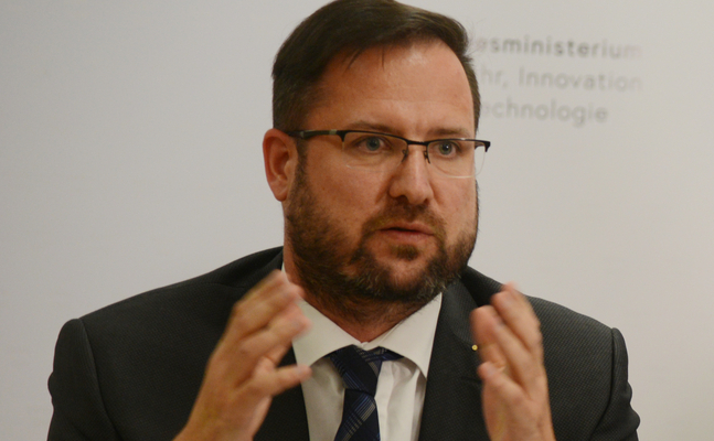 FPÖ-Mediensprecher Hafenecker: "Extra-Rechtsextremismusbericht ist politisch willkürliche Farce!"