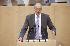 FPÖ-Justizsprecher Stefan: "Gemessen an der gesellschaftspolitischen Tragweite lässt das Sterbehilfegesetz so viele Fragen offen, dass wir ihm nicht zustimmen."